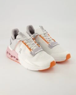 ON Running Cloudnova Flux/ 3WD10381179 In Weiß