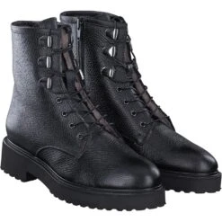 George Watts Kosp In Schwarz