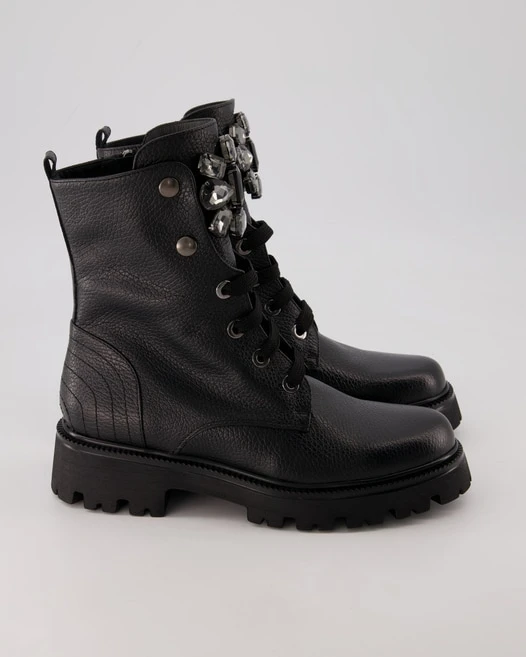 Konstantin Starke Nora In Schwarz 4 Konstantin Starke Nora In Schwarz – Bild 2