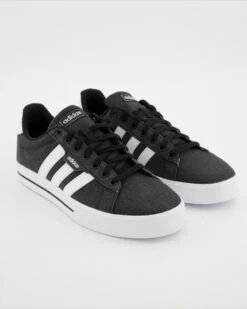 Adidas DAILY 3.0 In Schwarz