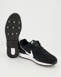 Nike WMNS NIKE VENTURE RUNNER In Schwarz -Tretter Verkäufe T 65110300033 pic12